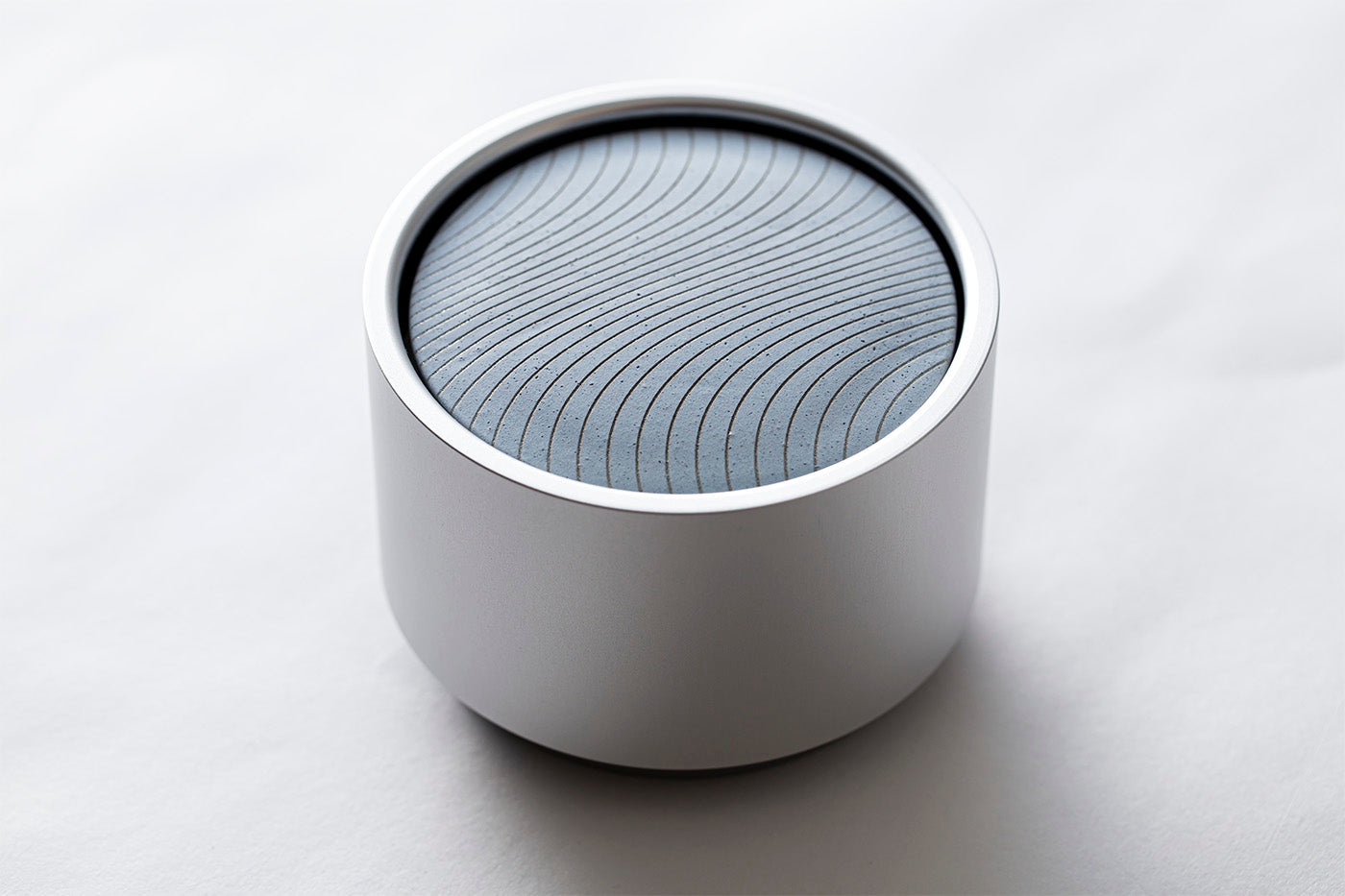 AROMA PLATE:WAVY GRAY
