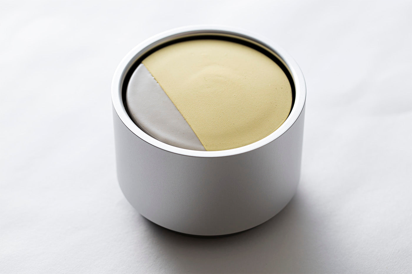 AROMA PLATE:PALE YELLOW × COOL GRAY